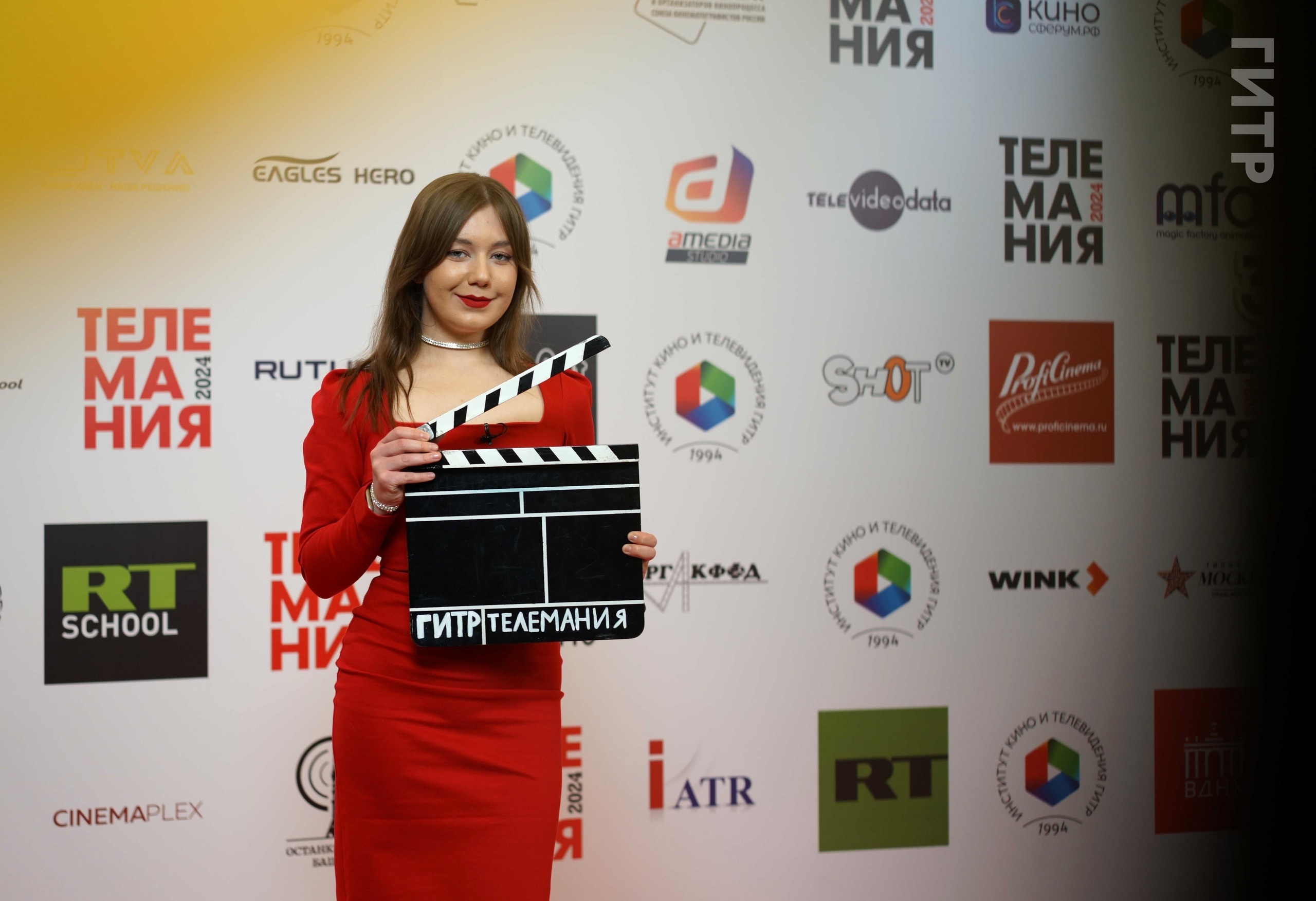 студент факультета журналистики 