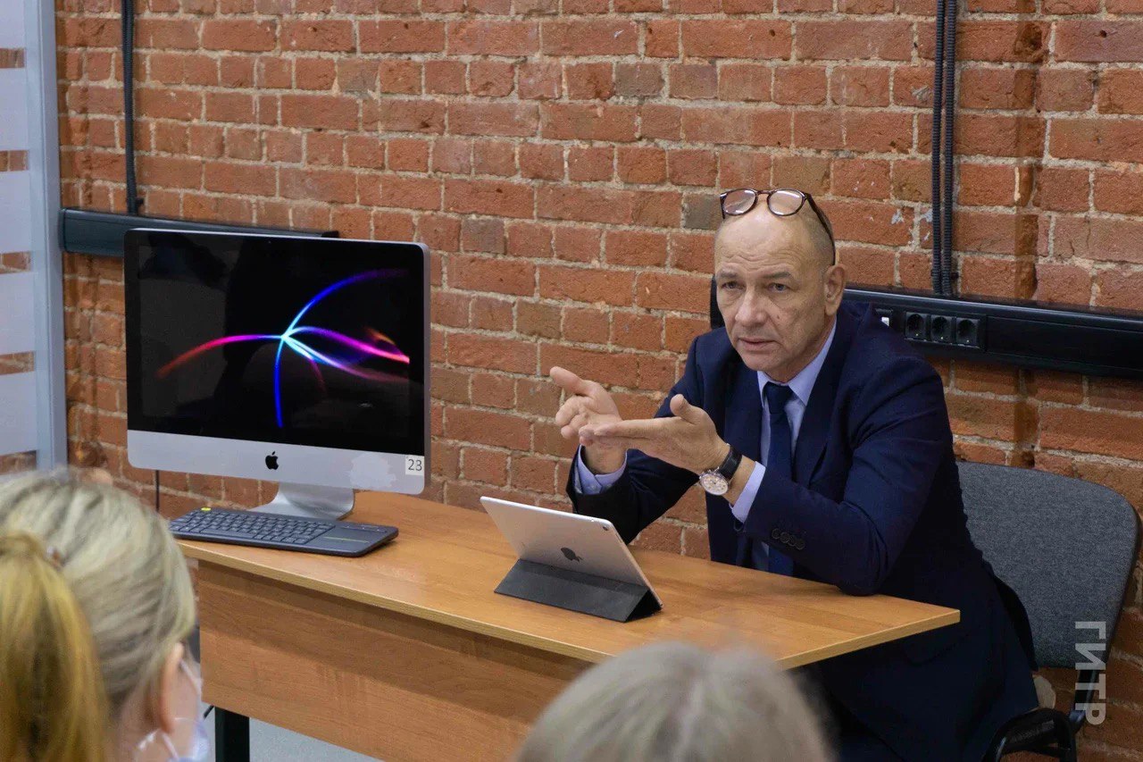 Самолетов ГИТР